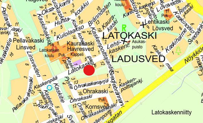 Suunnittelukohde on merkitty opaskarttaan punaisella pallolla.