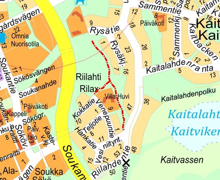 Opaskarttaan on merkitty ulkoilureittien sijainti.