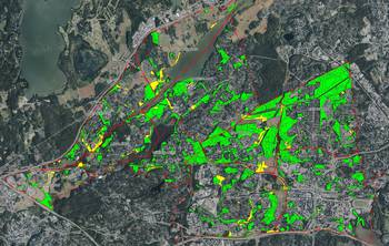 Itä-Espoon suunnittelualueeseen kuuluvat Vanhakartano, Järvenperä, Lippajärvi, Karvasmäki, Laaksolahti, Viherlaakso, Karakallio, Lintuvaara, Kilo ja Leppävaara. Kuvaan on rajattu kaupungin hallinnoimat alueen metsät ja niityt, yhteensä noin 850 hehtaaria.
